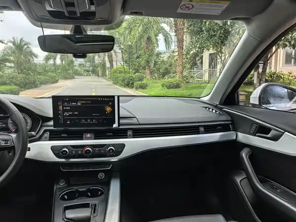 Audi A4L 2021