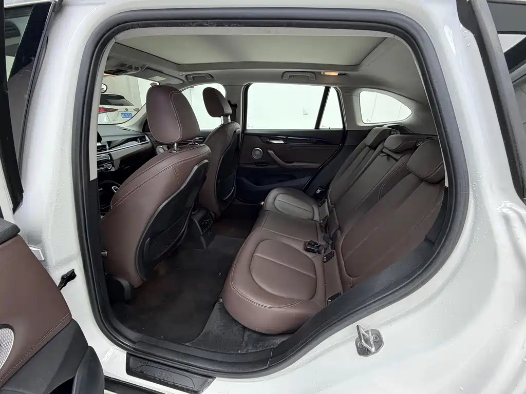 BMW X1 2022 — фото 16