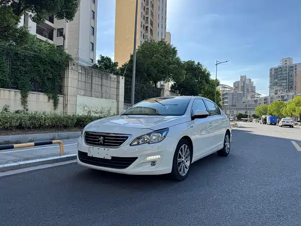 Peugeot 408 2016