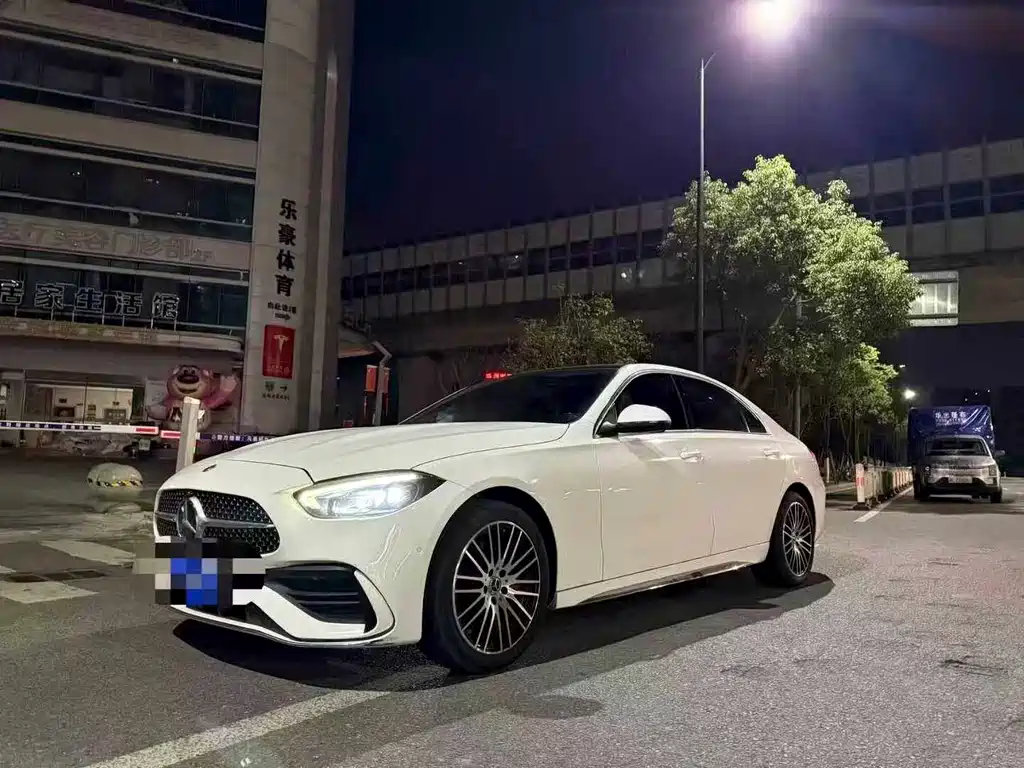 Mercedes-Benz C-Class 2023 — фото 2