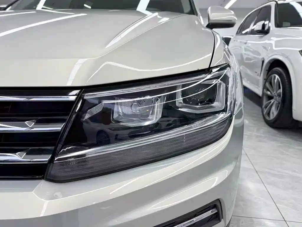 Volkswagen Tiguan L 2021 — фото 21