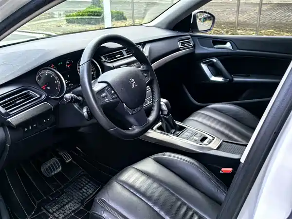 Peugeot 408 2014