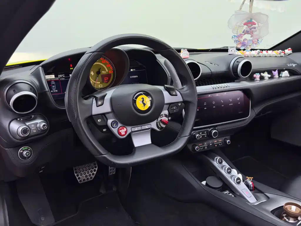 Ferrari Portofino 2019 — фото 18