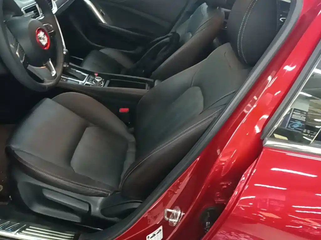 Mazda CX-4 2017 — фото 15
