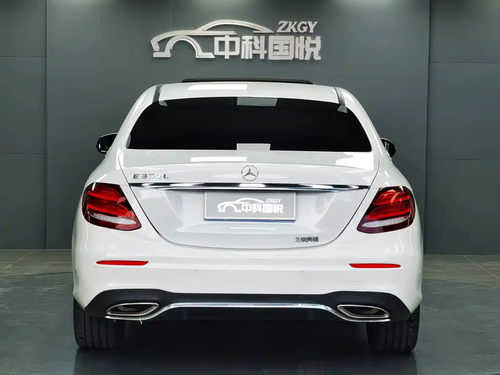 Mercedes-Benz E-Class 2017 — фото 7