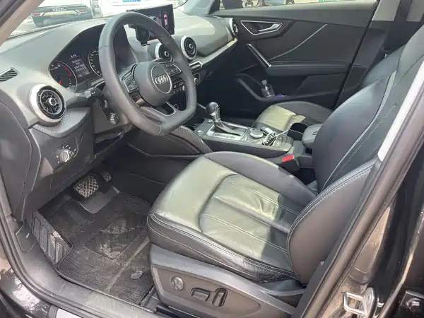 Audi Q2L 2021