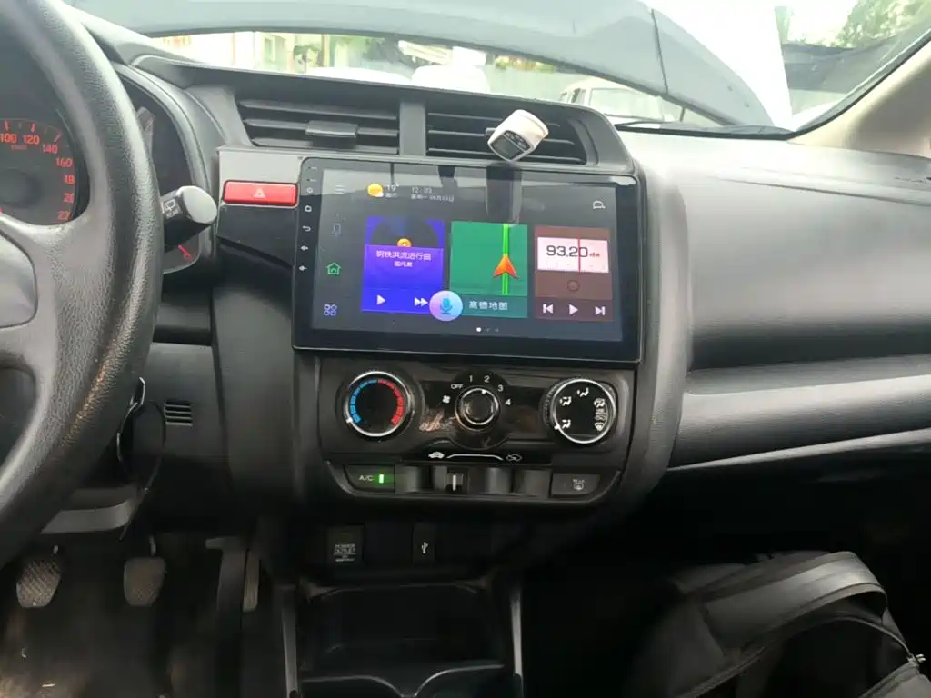 Honda Fit 2018 — фото 13
