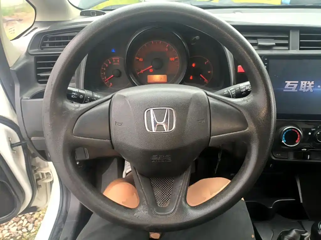 Honda Fit 2018 — фото 11