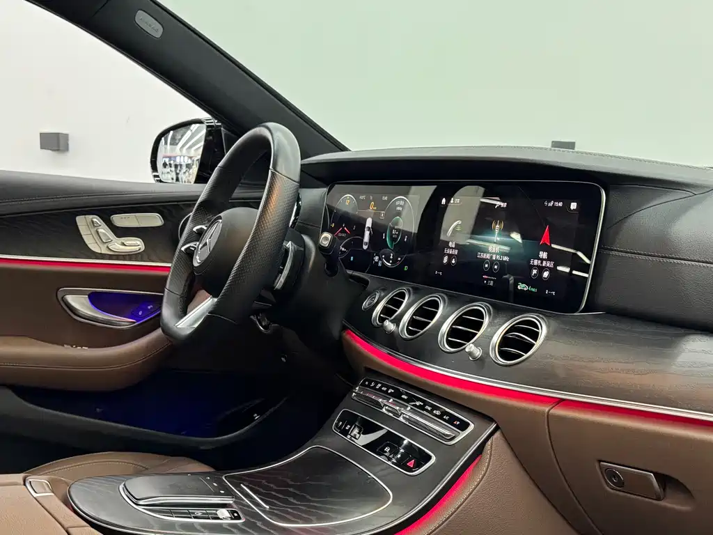 Mercedes-Benz E-Class 2022 — фото 10