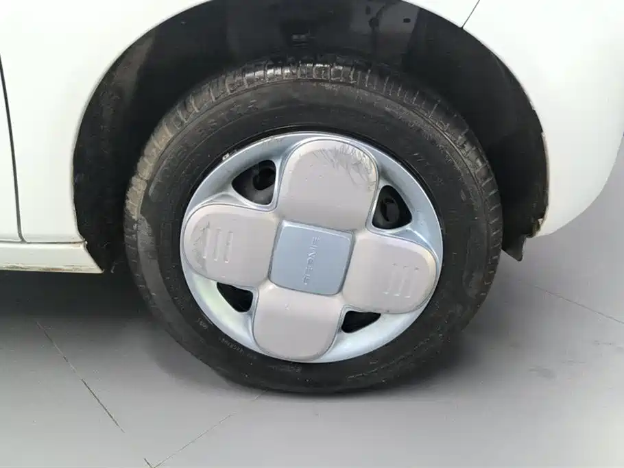 Geely Galaxy Panda 2024