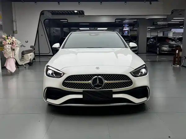 Mercedes-Benz C-Class 2023