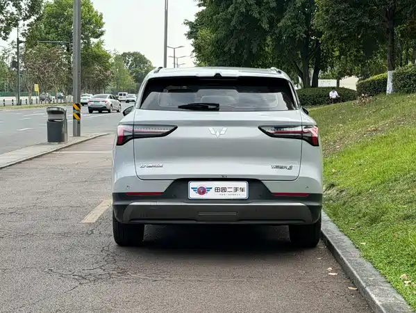 Wuling Starlight S 2025