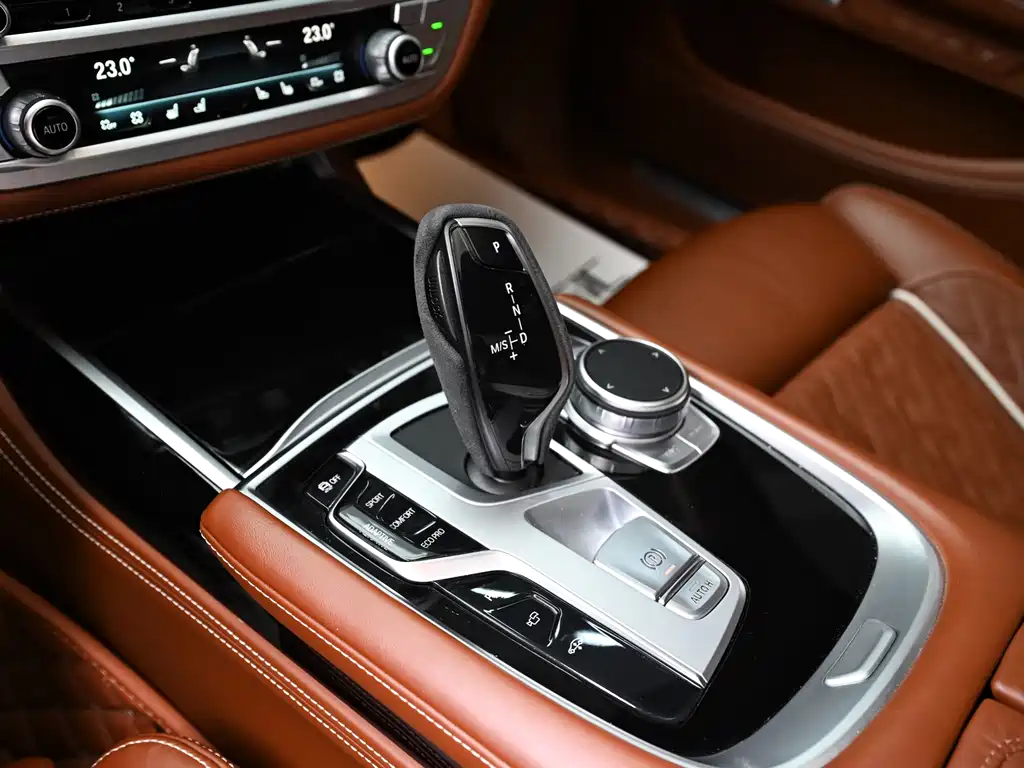 BMW 7 Series 2022 — фото 12