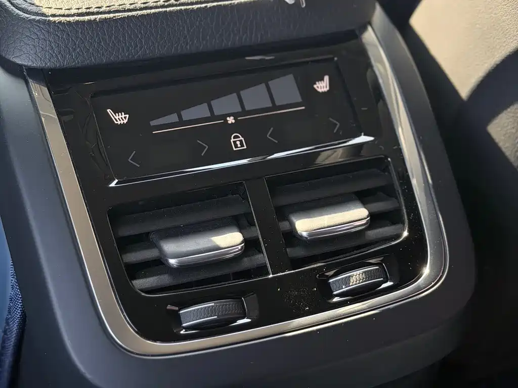 Volvo V90 2018 — фото 15