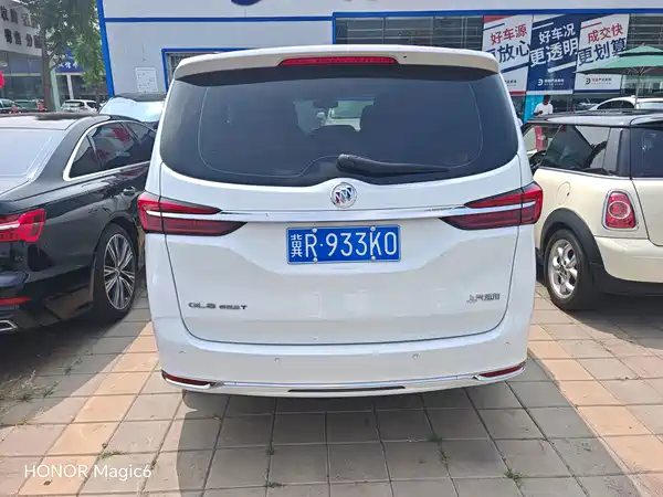 Buick GL8 2022