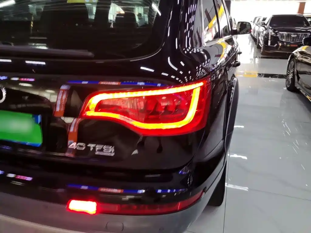 Audi Q7 2015 — фото 8