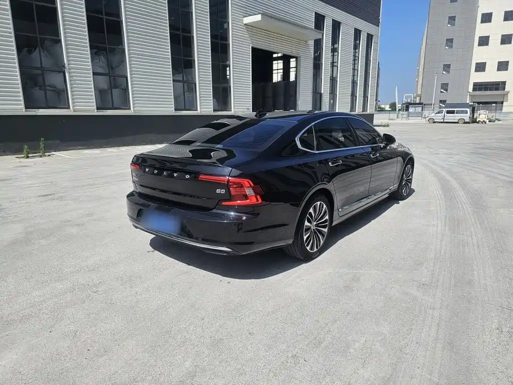 Volvo S90 2022 — фото 24