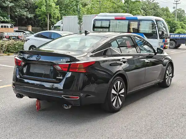 Nissan Teana 2021
