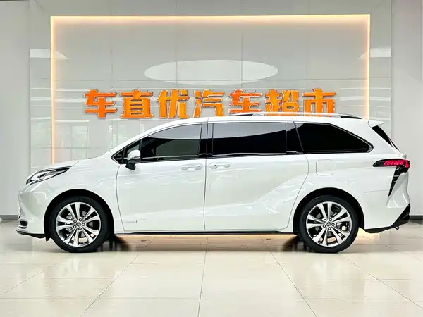 Toyota Sienna 2022