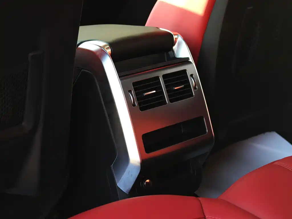 Land Rover Sport 2017 — фото 11