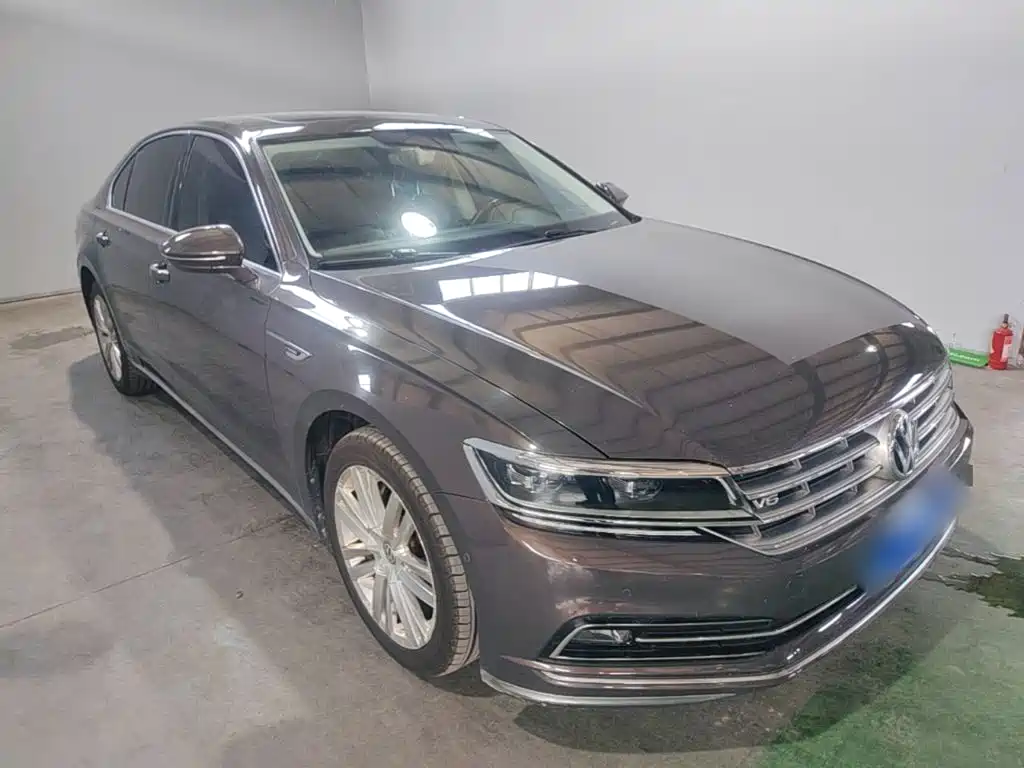 Volkswagen Phideon 2018 — фото 22