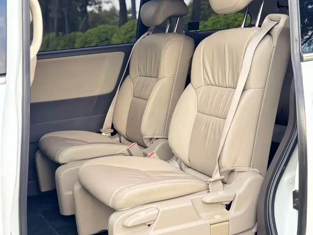 Honda Odyssey 2015 — фото 6