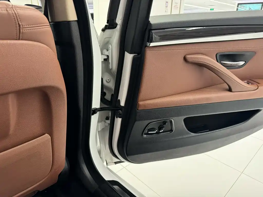 BMW 5 Series 2014