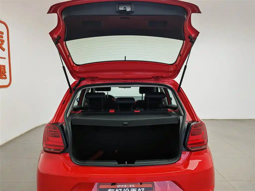 Volkswagen Polo 2015 — фото 16