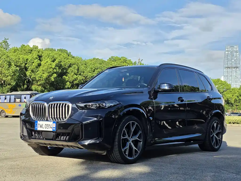 BMW X5 2024 — фото 1