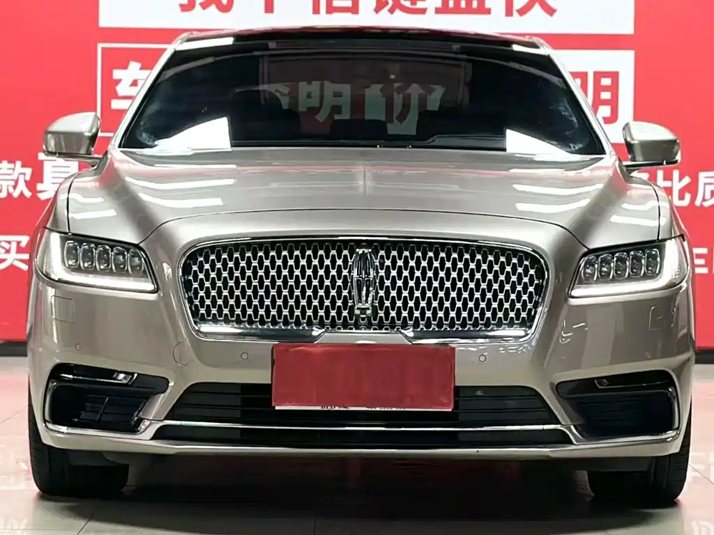 Lincoln Continental 2020 — фото 2