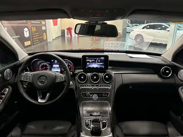 Mercedes-Benz C-Class 2018