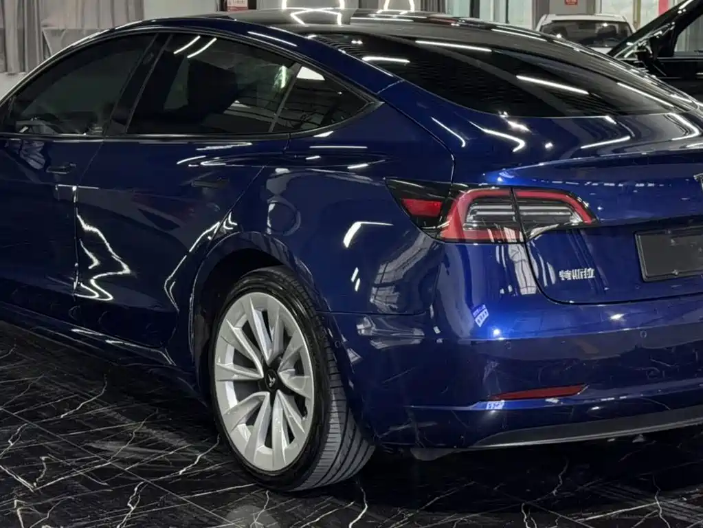 Tesla Model 3 2021 — фото 4