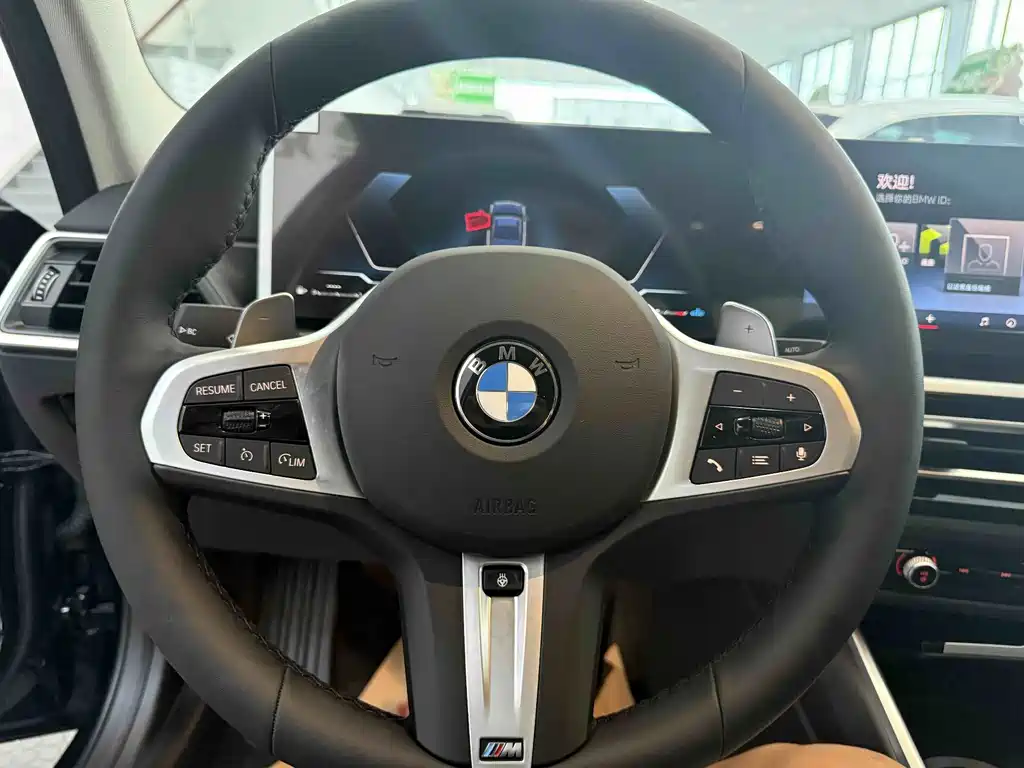 BMW 3 Series 2023 — фото 12