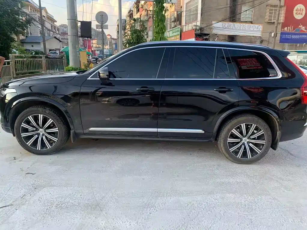 Volvo XC90 2024 — фото 9
