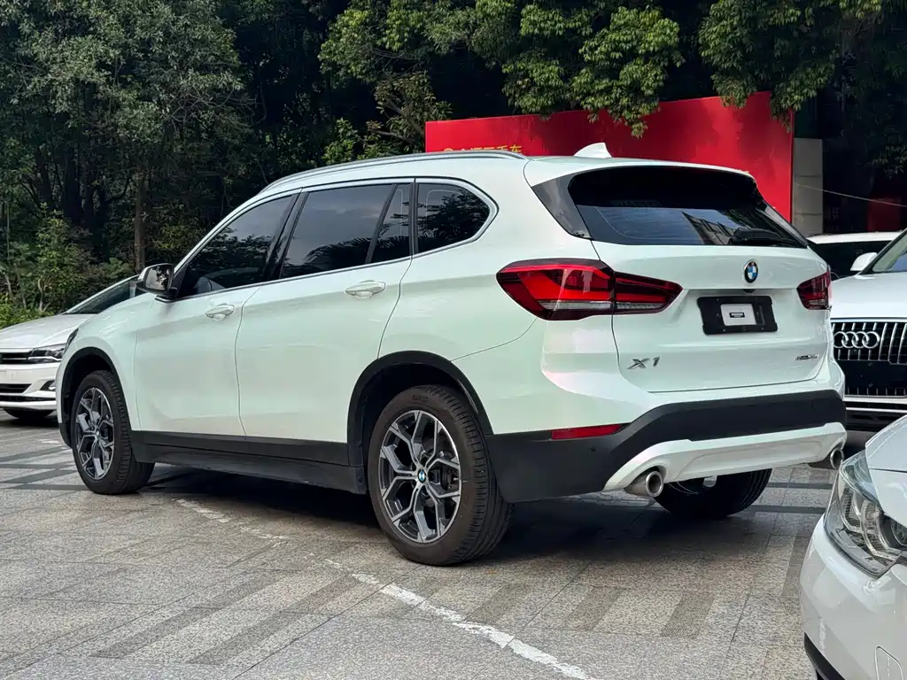 BMW X1 2022 — фото 4