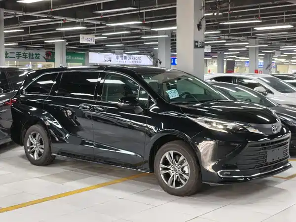 Toyota Sienna 2026
