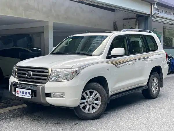 Toyota Land Cruiser 2010