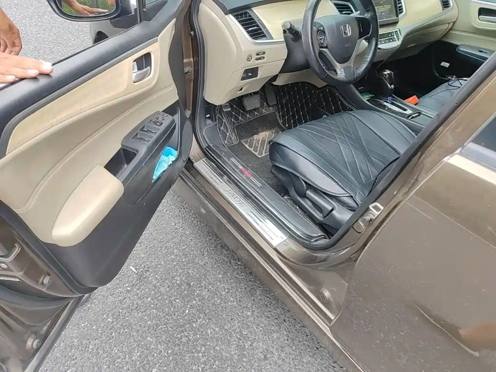 Honda Jade 2015 — фото 14