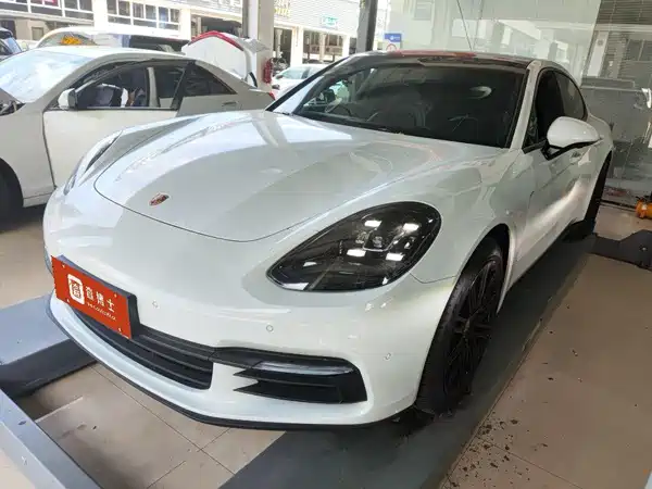 Porsche Panamera 2020