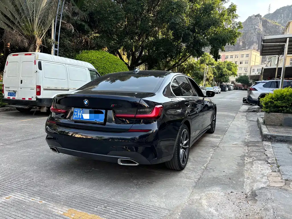 BMW 3 Series 2021