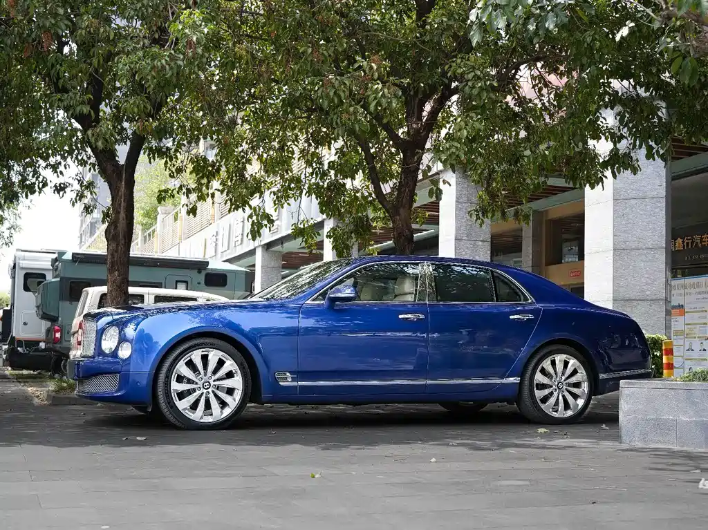 Bentley Mulsanne 2013 — фото 5