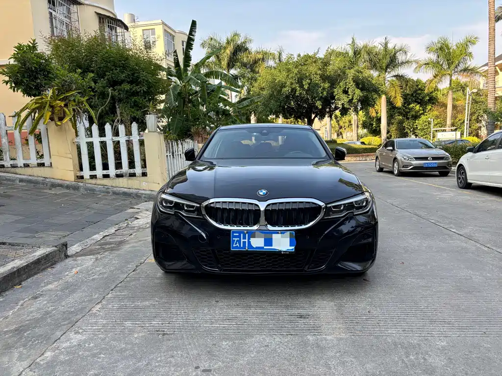 BMW 3 Series 2021