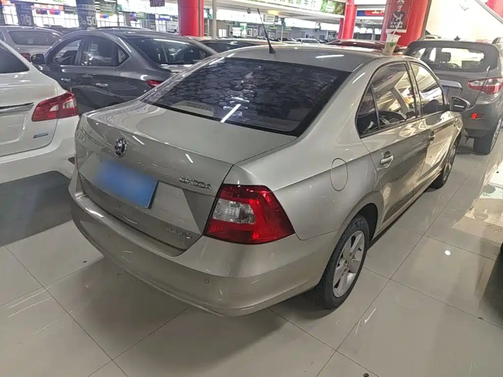 Skoda Rapid 2016