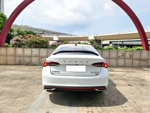Skoda Octavia 2023