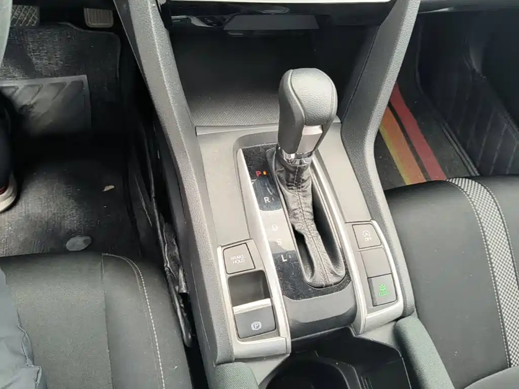 Honda Civic 2020 — фото 14