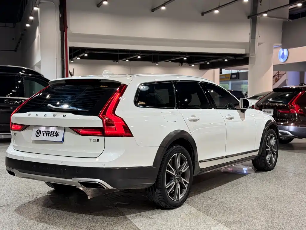 Volvo V90 2018 — фото 4