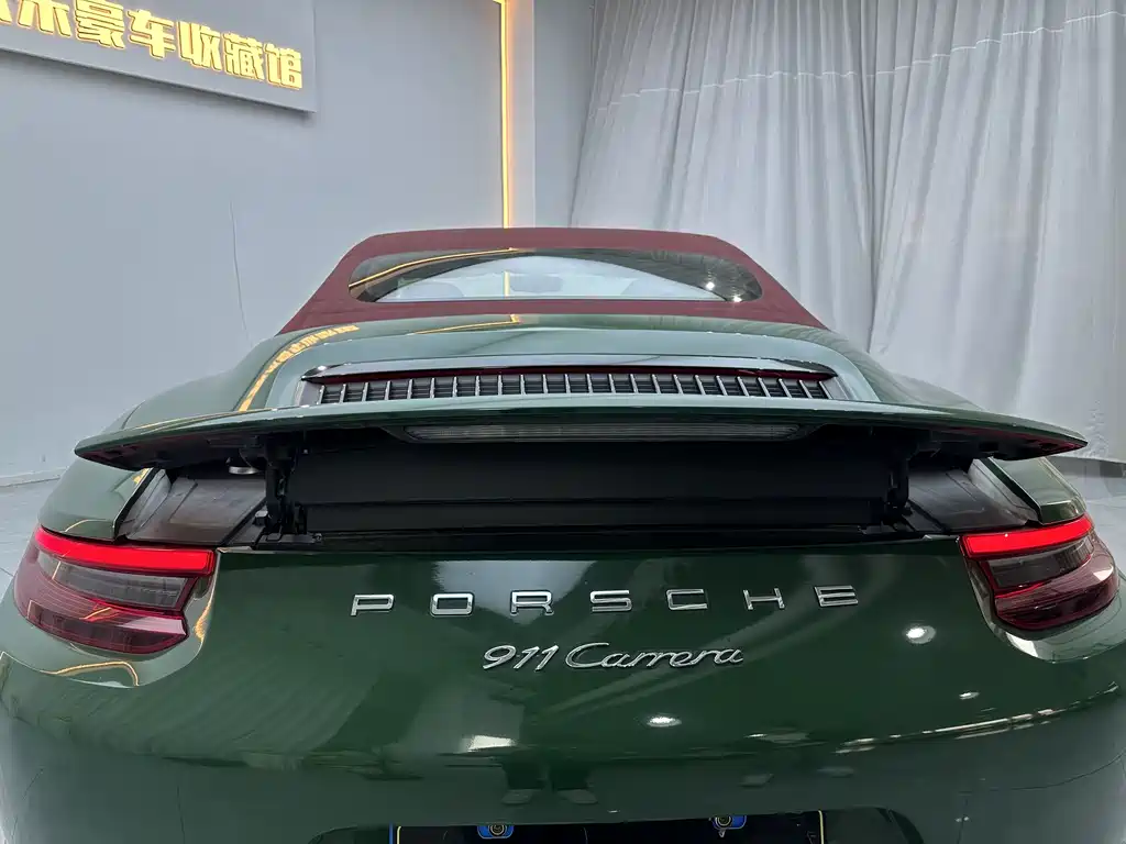 Porsche 911 2019 — фото 15