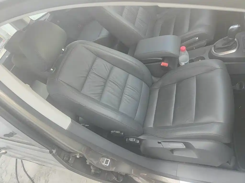 Volkswagen Touran 2015 — фото 25