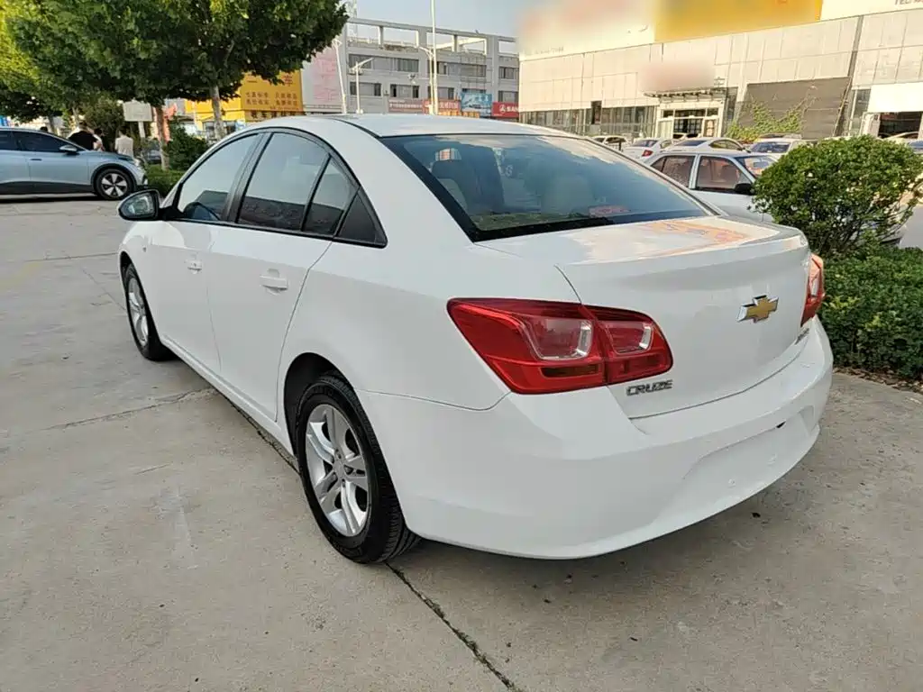 Chevrolet Cruze 2015 — фото 5