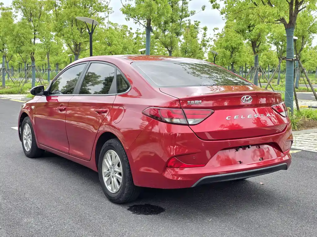 Hyundai Elantra 2020 — фото 6